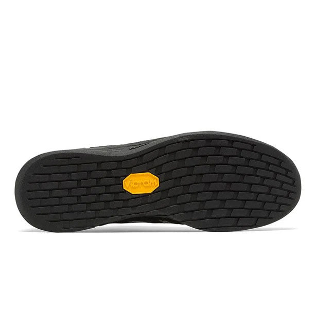 New balance shoes with vibram outlet soles