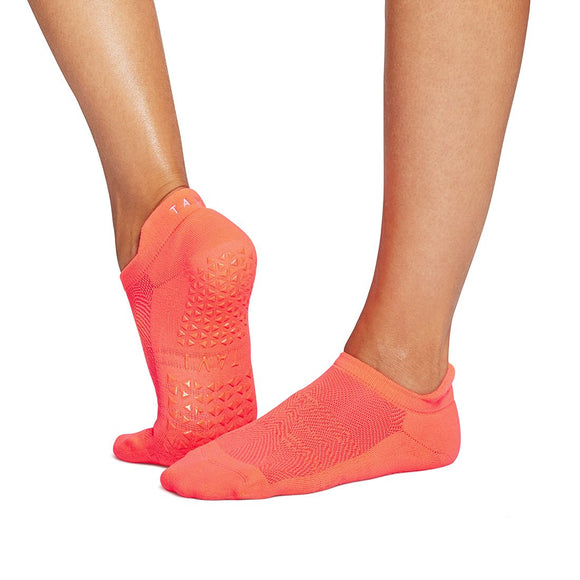 Tavi Noir Grip Socks Savvy Tech